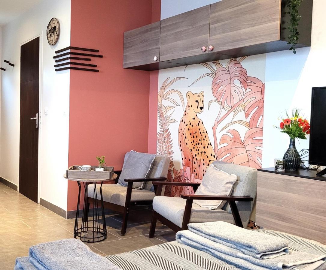 Vemars Studio Orange - Parc Asterix - Mer De Sable - Villepinte - Aeroport Cdg מראה חיצוני תמונה